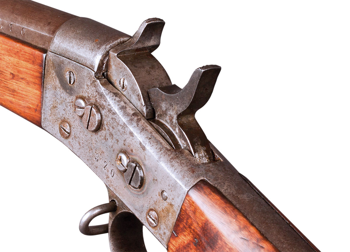 Hane og sluttstykke i lukket stilling.